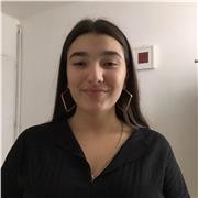 Diplômée d'un master en finance, je m'adapte aux besoins des élèves et fais preuve de patience afin que l'apprentissage soit agréable